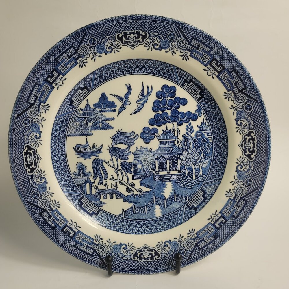 ONE Churchill Willow Blue Dinner Plate (Blue Willow) Georgian Shape